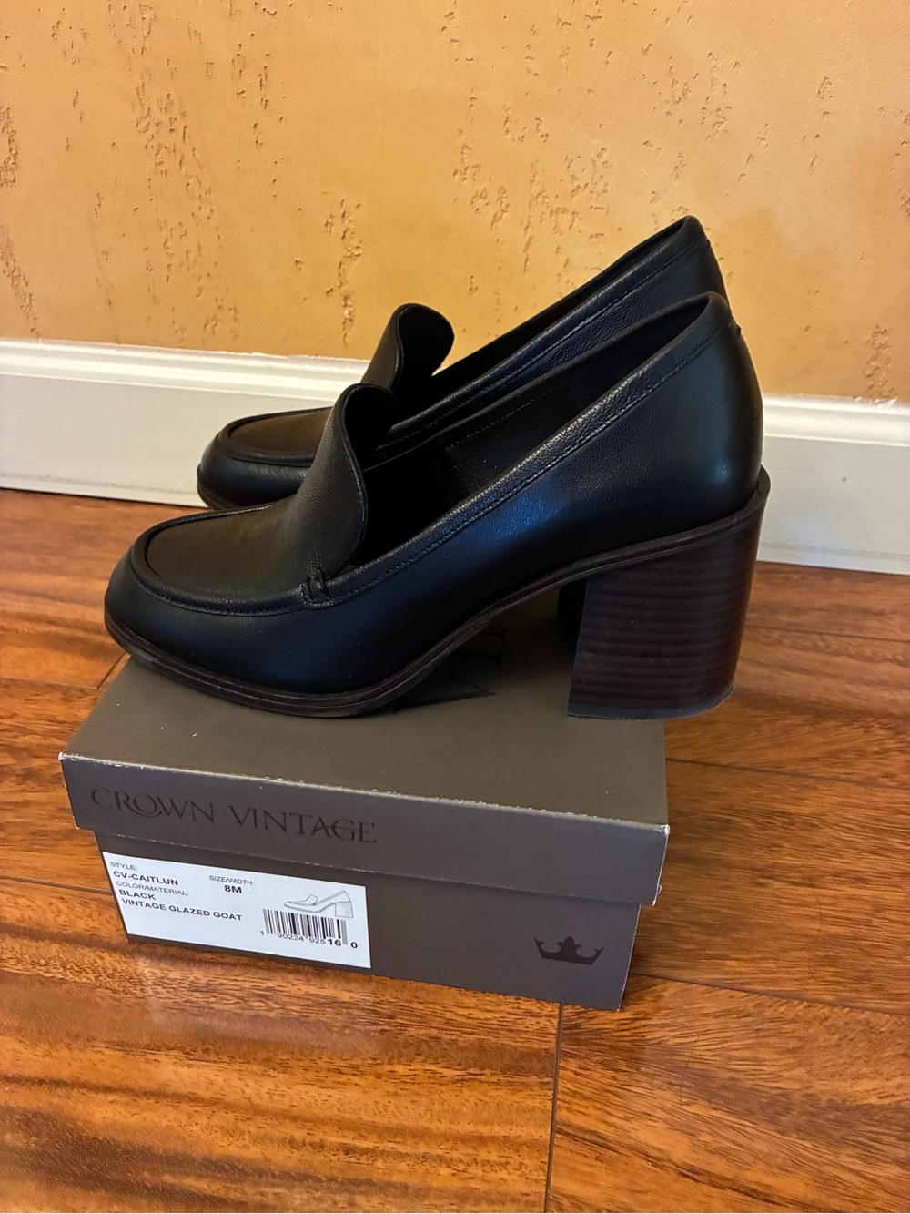Crown Vintage Black Leather Block Heel Loafer Pumps